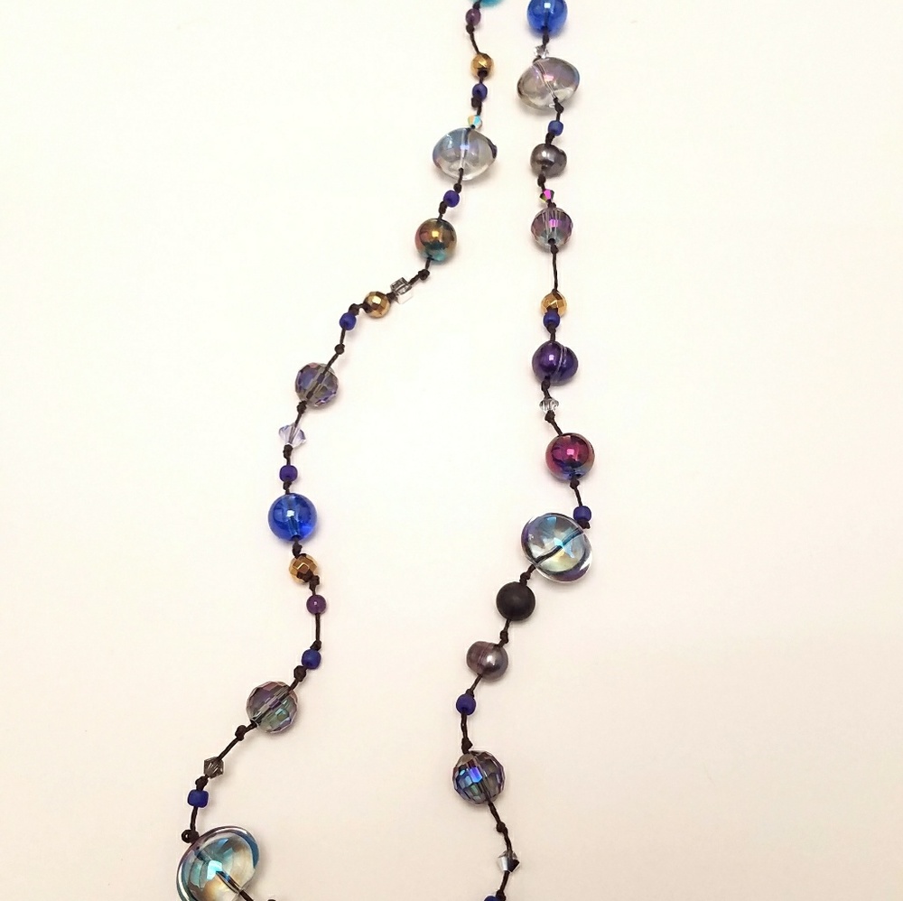 Cosmos beaded necklace
